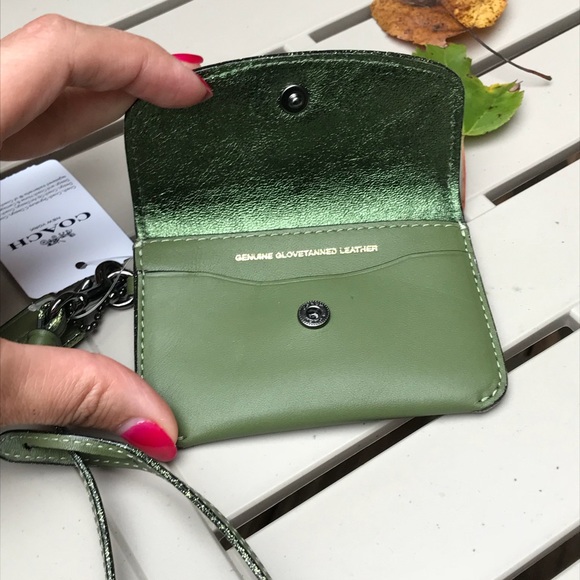 ⛔️SOLD⛔️Authentic Coach Glitter leather /Wristlet - Picture 7 of 8